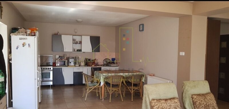 Casa INDIVIDUALA cu 2 FRONTURI. La 5 min distanta de Timisoara