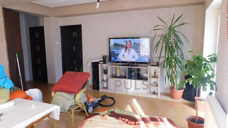 Casa INDIVIDUALA cu 2 FRONTURI. La 5 min distanta de Timisoara