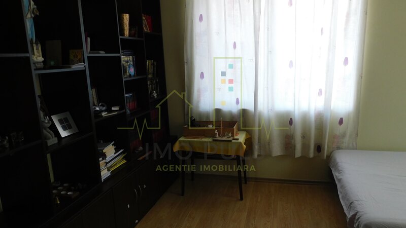Casa INDIVIDUALA cu 2 FRONTURI. La 5 min distanta de Timisoara